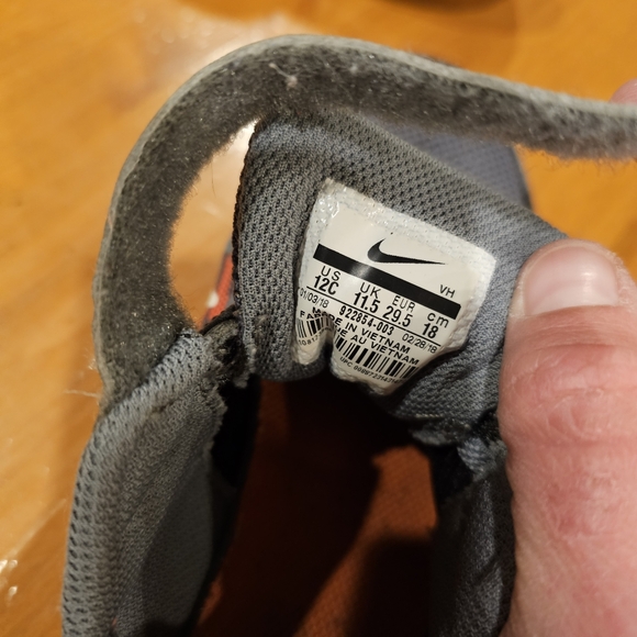 Nike sneakers - Picture 3 of 4